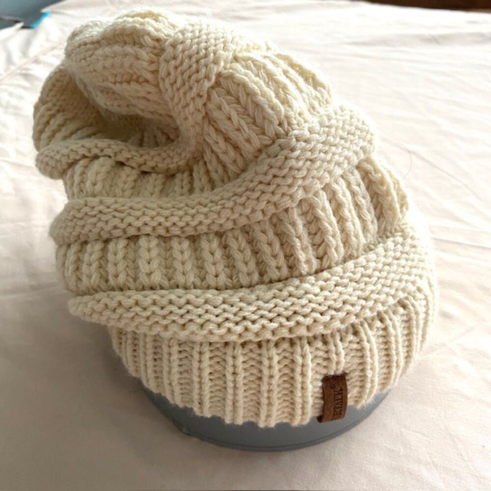 Furtalk Ivory Cable knit Beanie Hat Women's